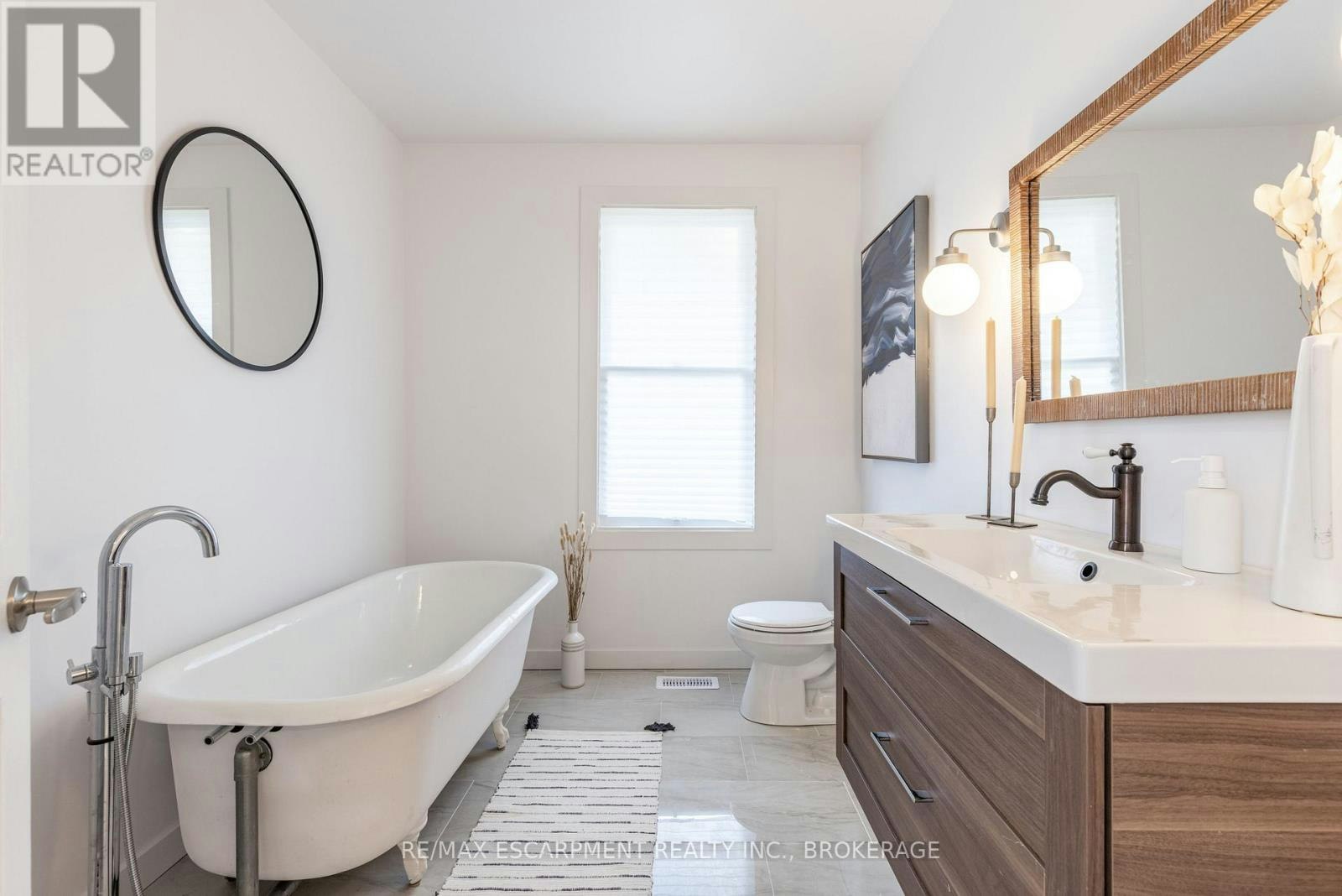 MAIN-50 Fifth Street, Welland, ON, L3B 4Z5 - 11