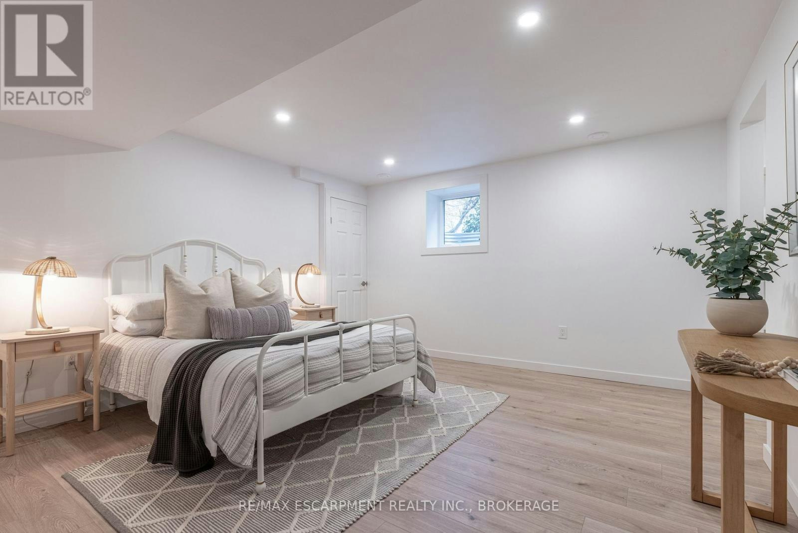 MAIN-50 Fifth Street, Welland, ON, L3B 4Z5 - 19