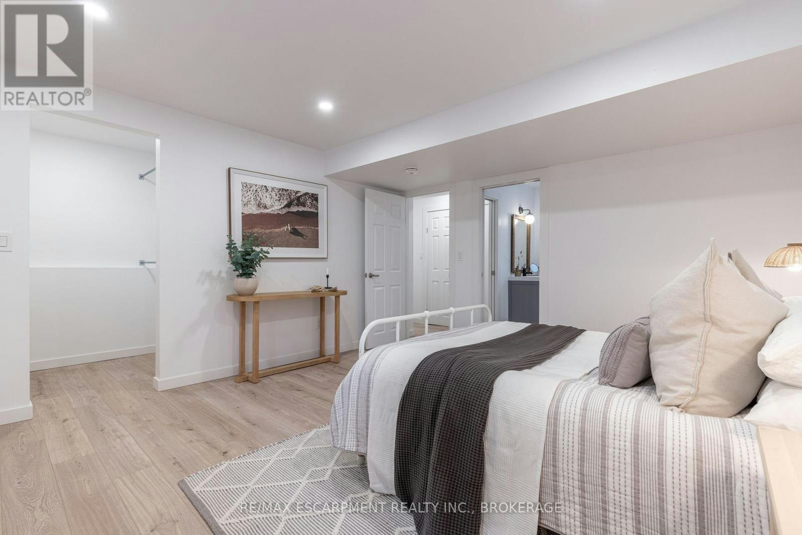 MAIN-50 Fifth Street, Welland, ON, L3B 4Z5 - 12