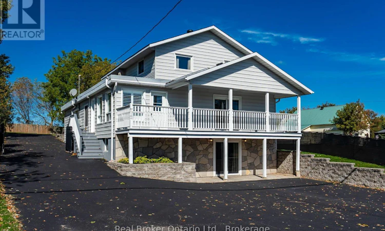 320 Lafontaine Road W
