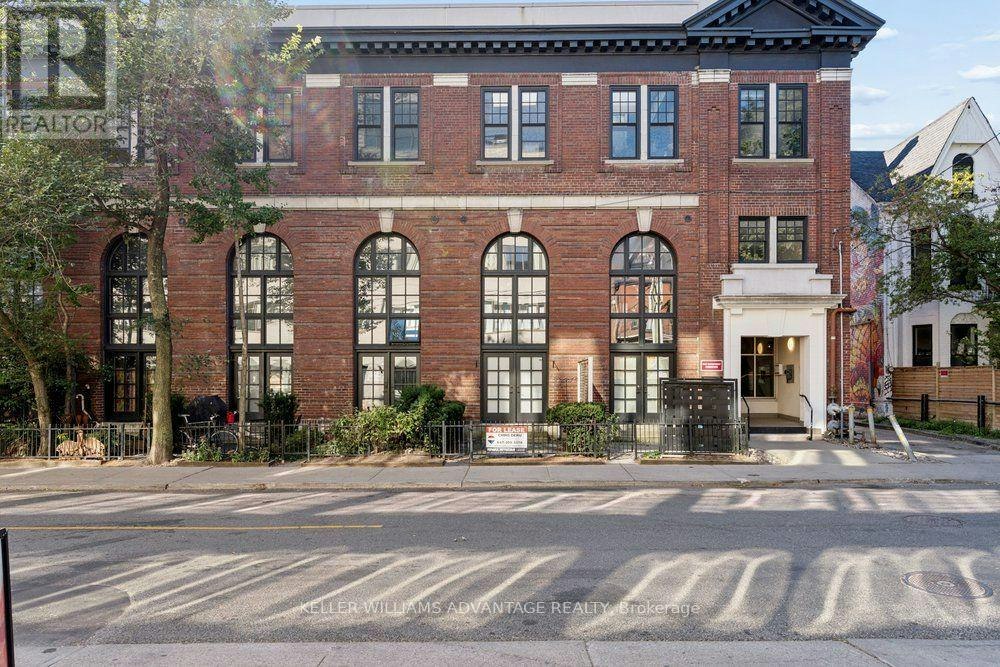 201-394 Euclid Avenue, Toronto, ON, M6G 2S9 - 2