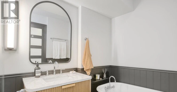 201-394 Euclid Avenue, Toronto, ON, M6G 2S9 - 7