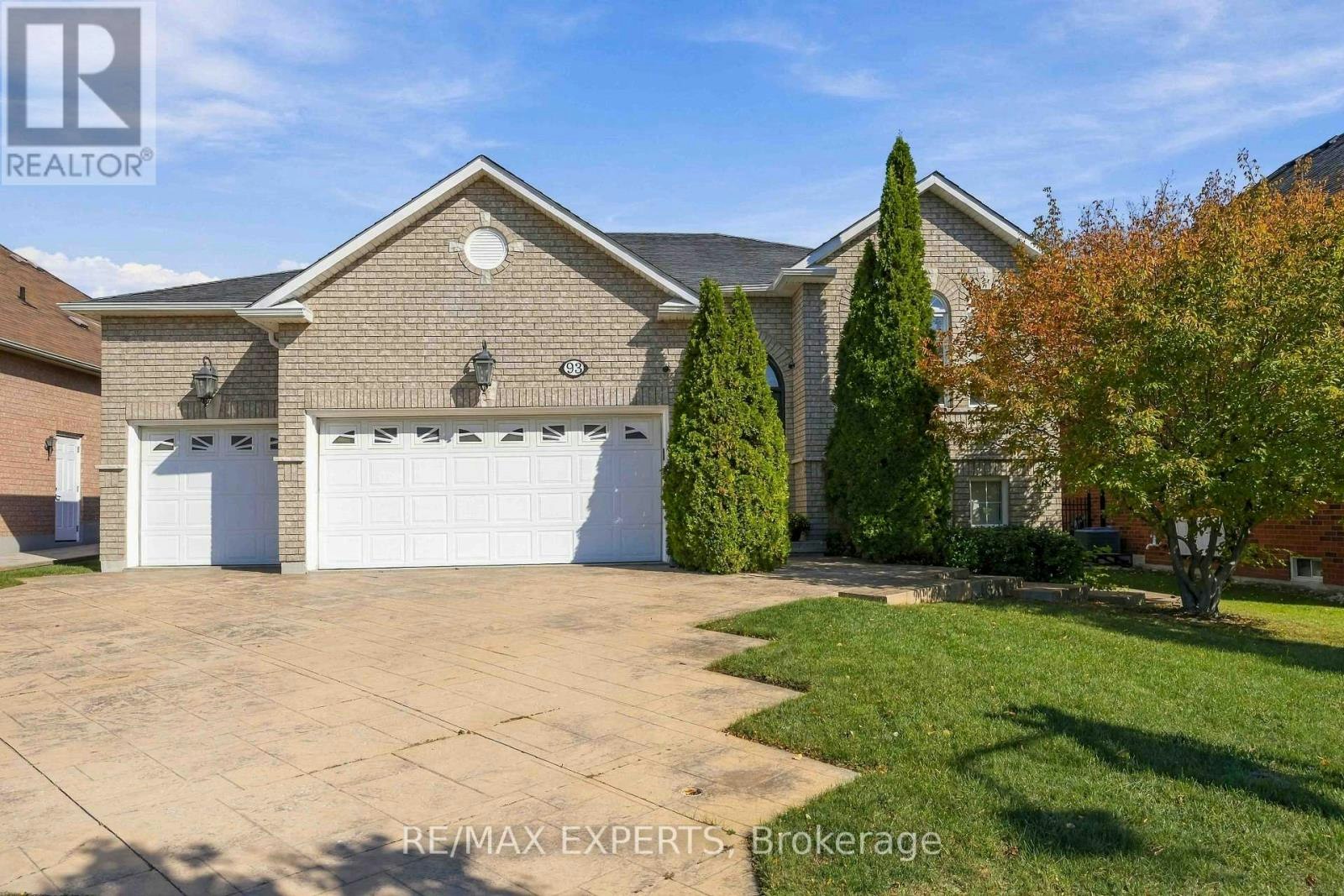 93 Velmar Drive, Vaughan, ON, L4L 8W4