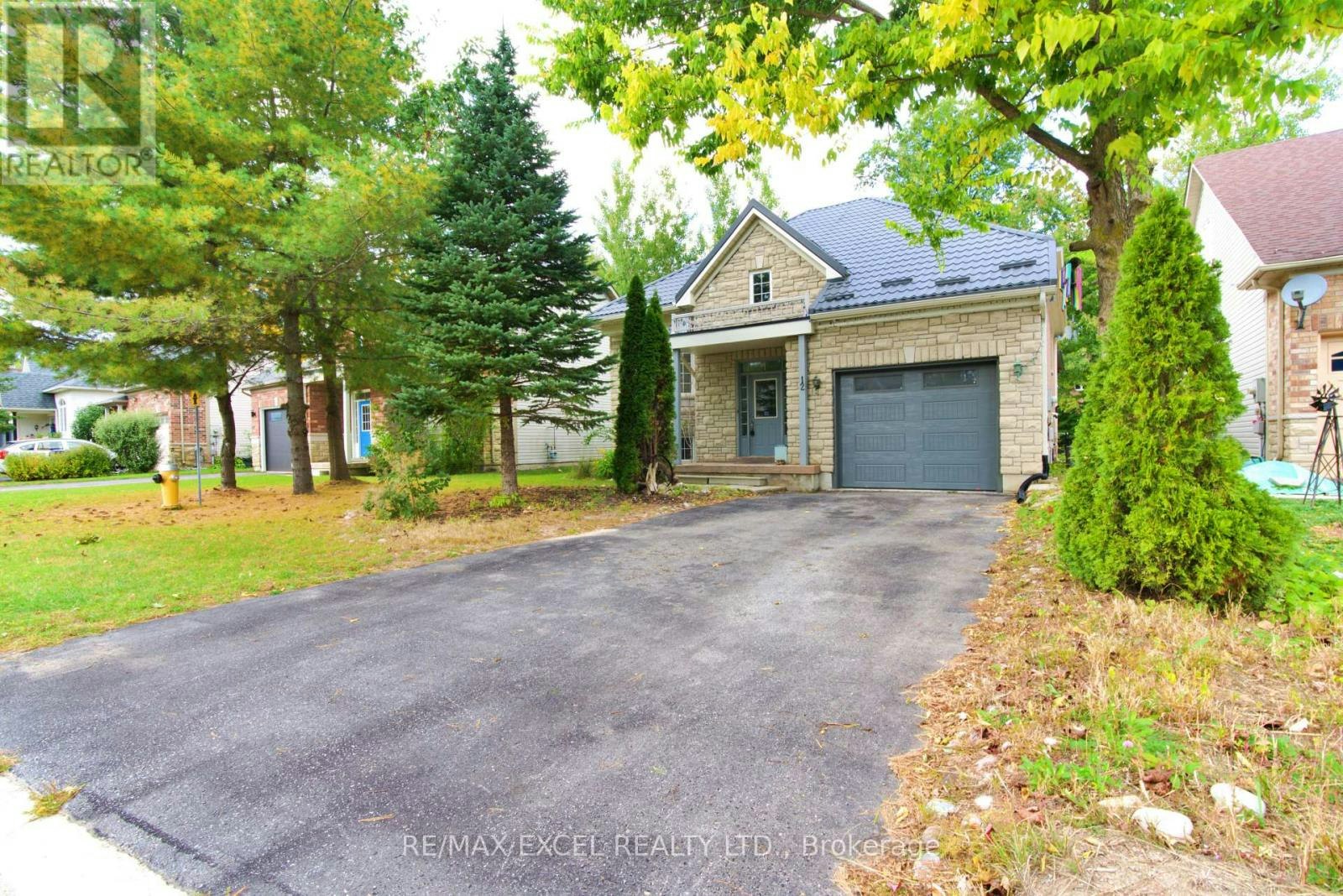 12 Cardinal Way, Wasaga Beach, ON, L9Z 3B6