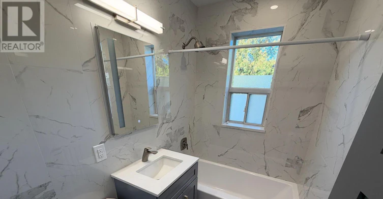 6-342 Lakeshore Road W, Mississauga, ON, L5H 1H1 - 9