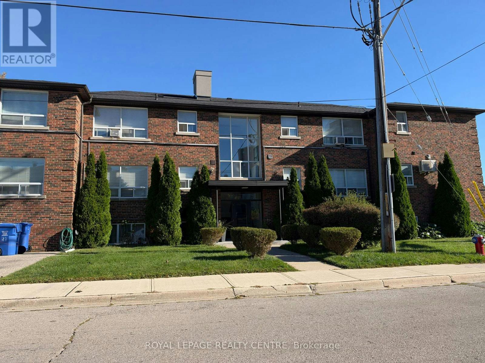 6-342 Lakeshore Road W, Mississauga, ON, L5H 1H1