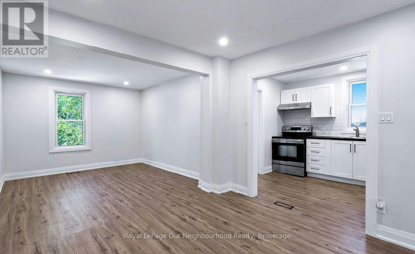 2-5749 Summer Street, Niagara Falls, ON, L2G 1M5 - 4