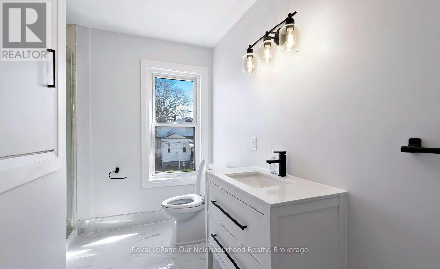 2-5749 Summer Street, Niagara Falls, ON, L2G 1M5 - 8