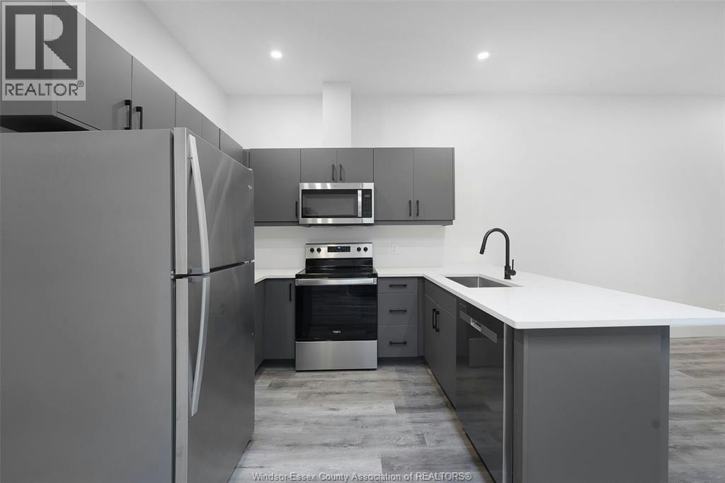 930 Marion, Windsor, ON, N9A 2J2 - 3