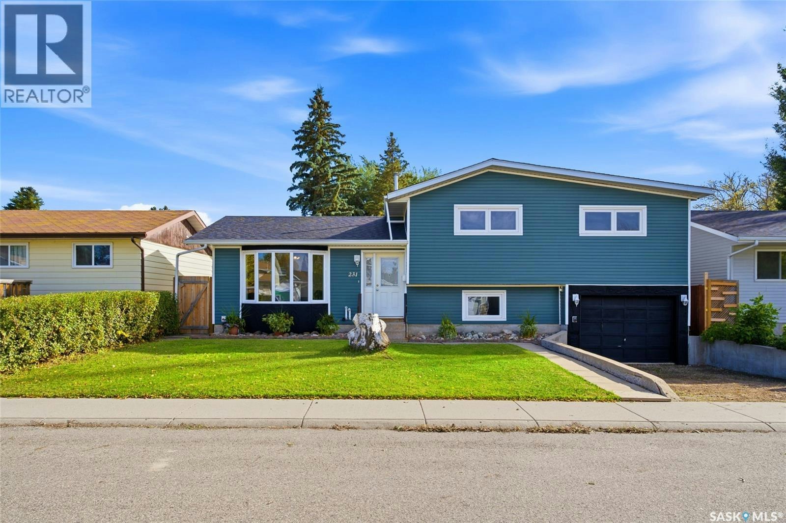 231 Priel Crescent, Saskatoon, SK, S7M 4P6