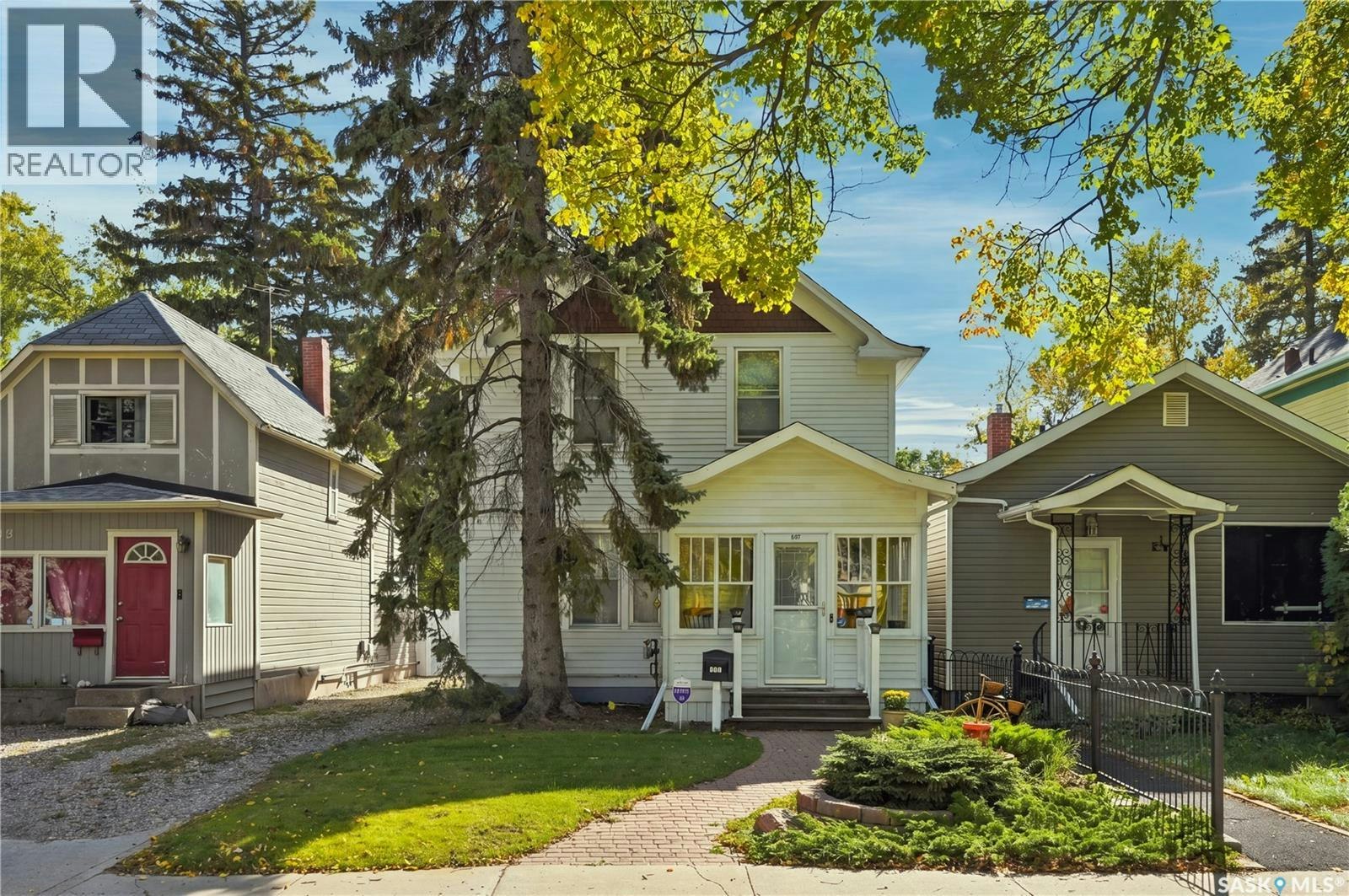 517 Rusholme Road, Saskatoon, SK, S7L 0G5