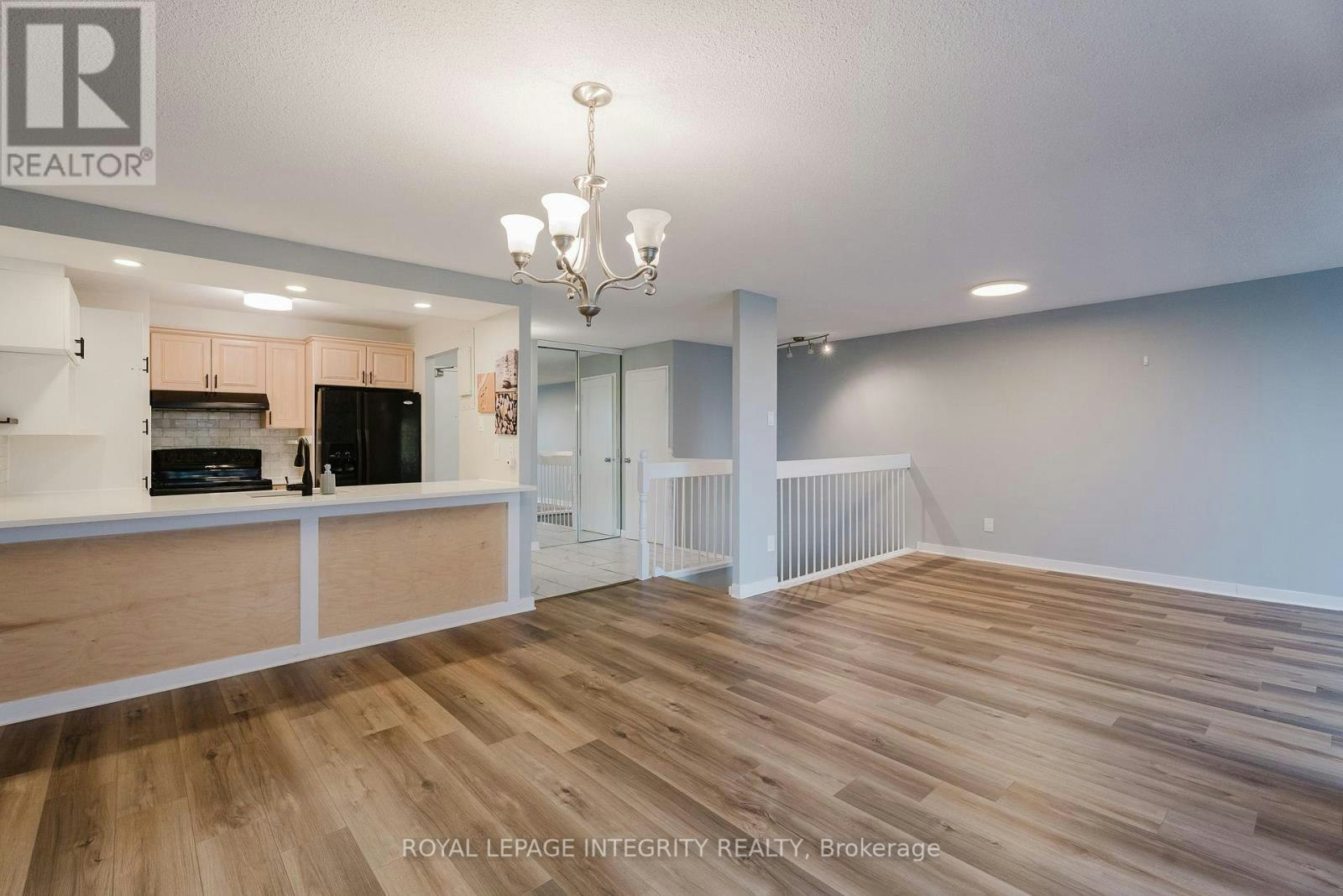 212-2650 Southvale Crescent, Ottawa, ON, K1B 4S9 - 8