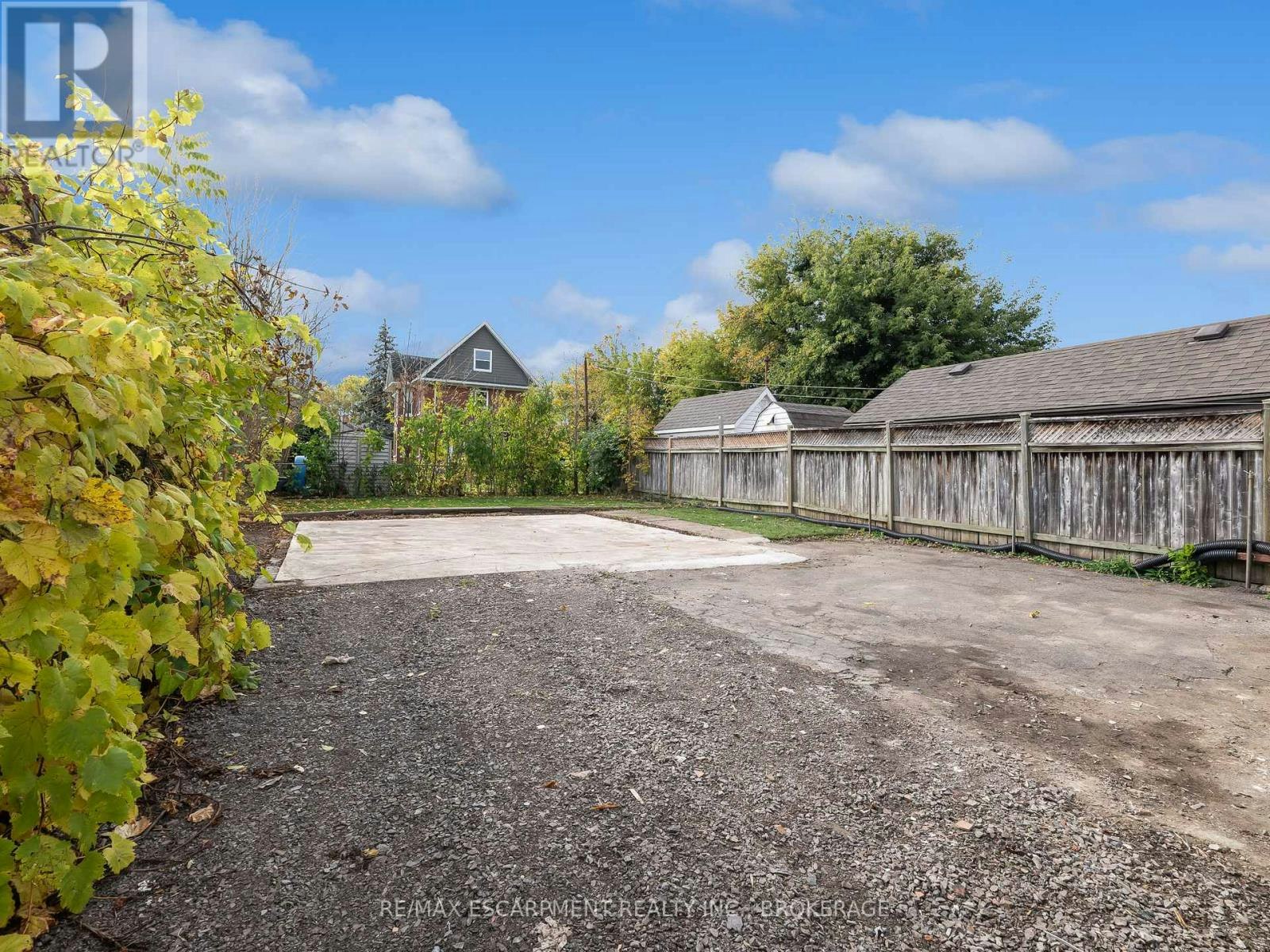 UPPER-7 Maitland Street, Thorold, ON, L2V 3A4 - 11