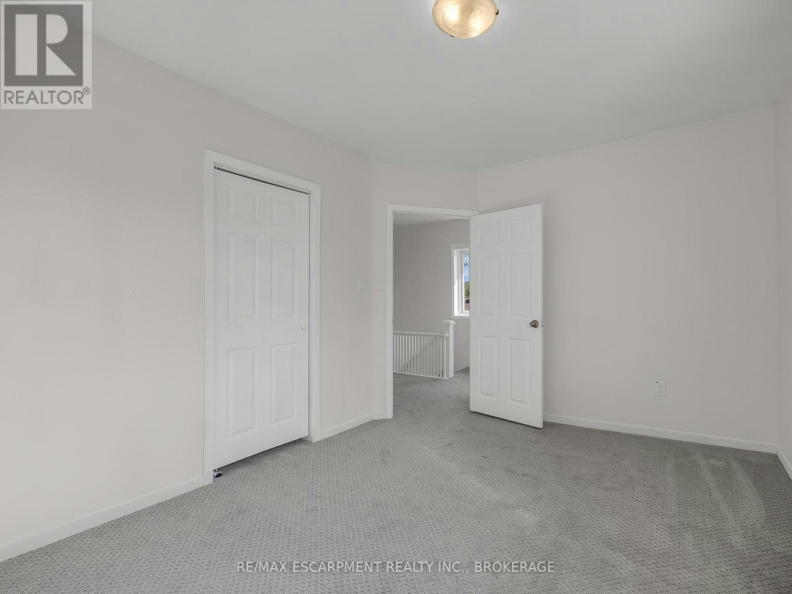 UPPER-7 Maitland Street, Thorold, ON, L2V 3A4 - 7