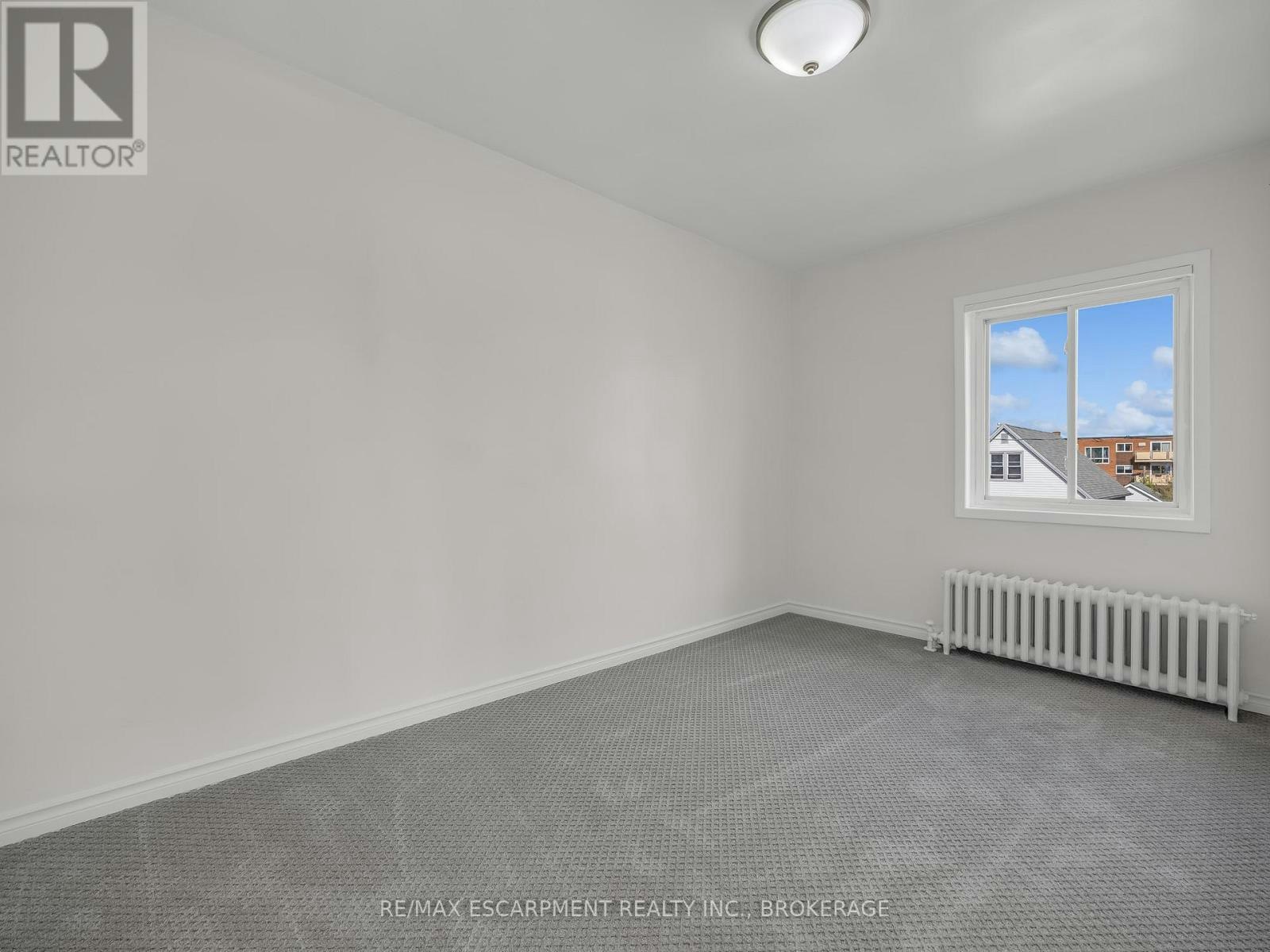 UPPER-7 Maitland Street, Thorold, ON, L2V 3A4 - 5