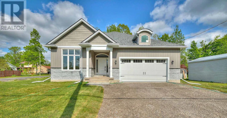 196 Bernard Avenue, Fort Erie, ON, L0S 1N0