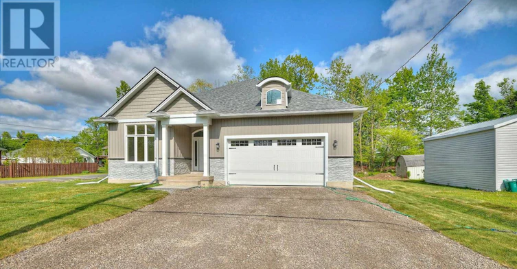 196 Bernard Avenue, Fort Erie, ON, L0S 1N0 - 2