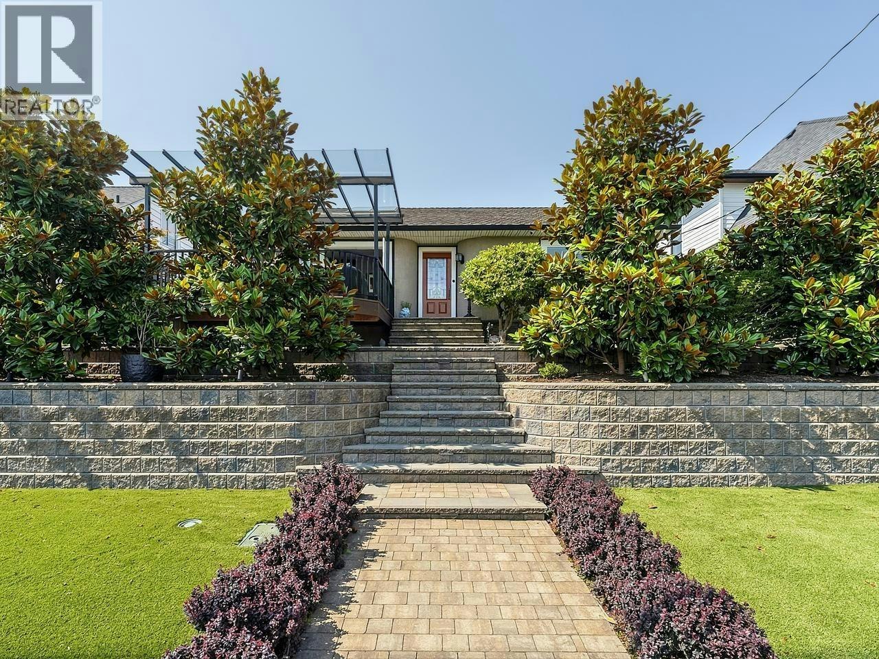 1707 Nanaimo Street, New Westminster, BC, V3M 2G7