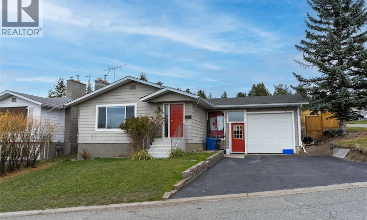 152 Birch Crescent