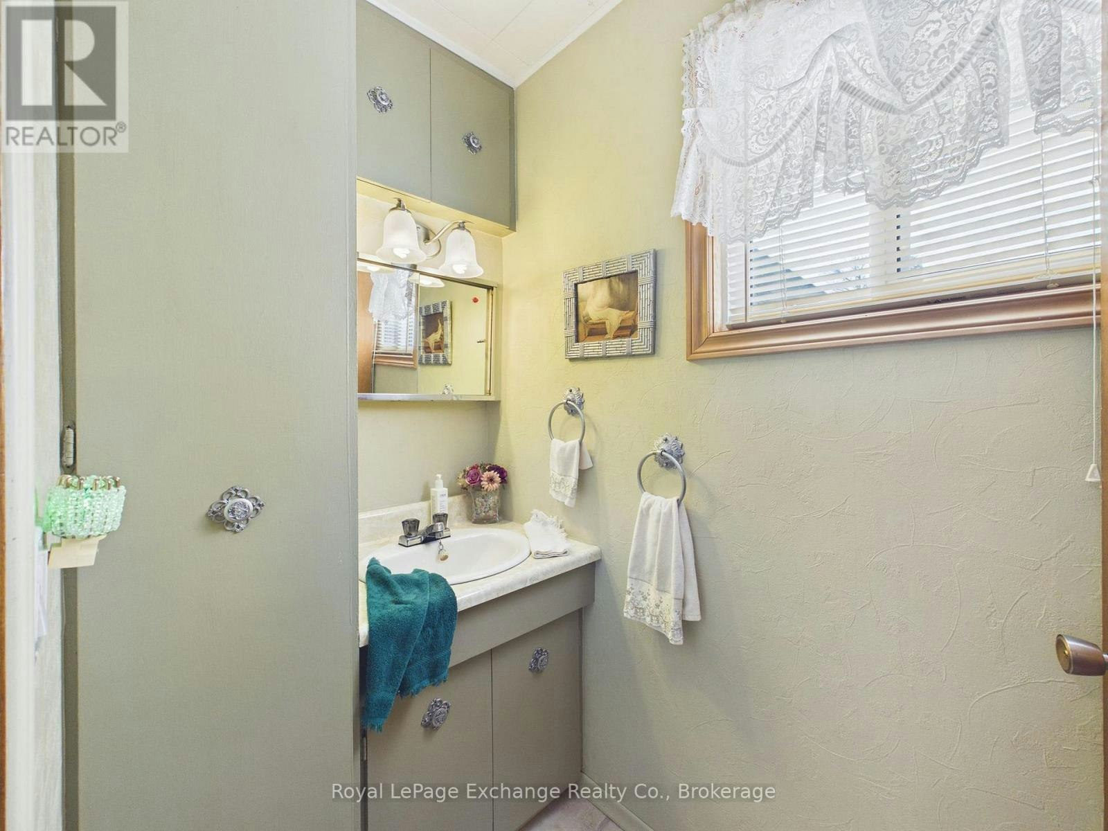 350 St Albert Street, Kincardine, ON, N2Z 2T8 - 10