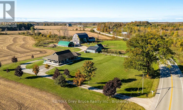 402622 Grey 17 Road