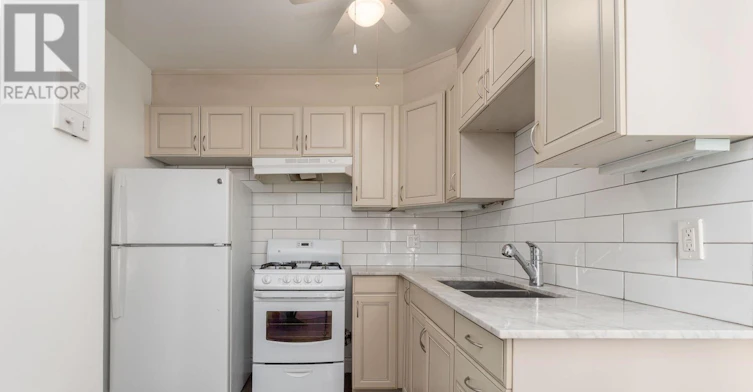 1B-8 Brookmount Road, Toronto, ON, M4L 3N1