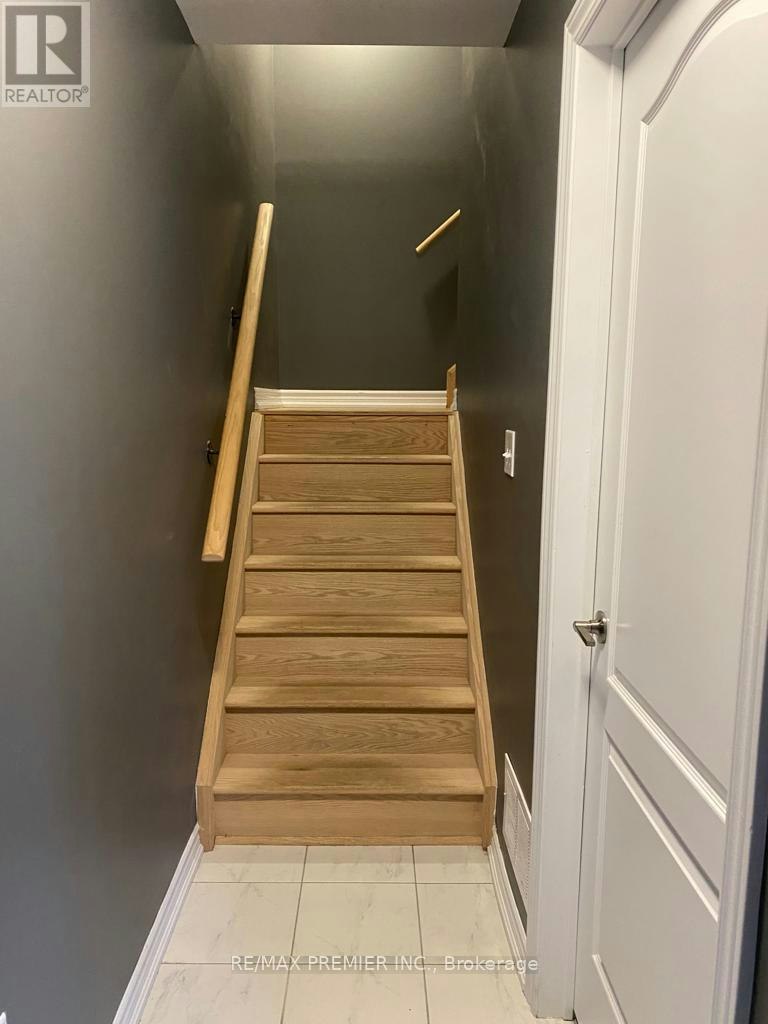 6 Andean Lane, Barrie, ON, L9J 0J4 - 3