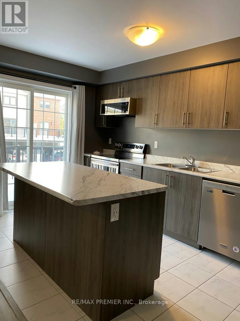 6 Andean Lane, Barrie, ON, L9J 0J4 - 4