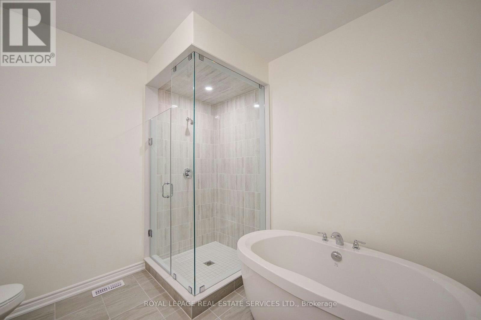 1182 Dartmouth Crescent, Oakville, ON, L6H 8C3 - 18