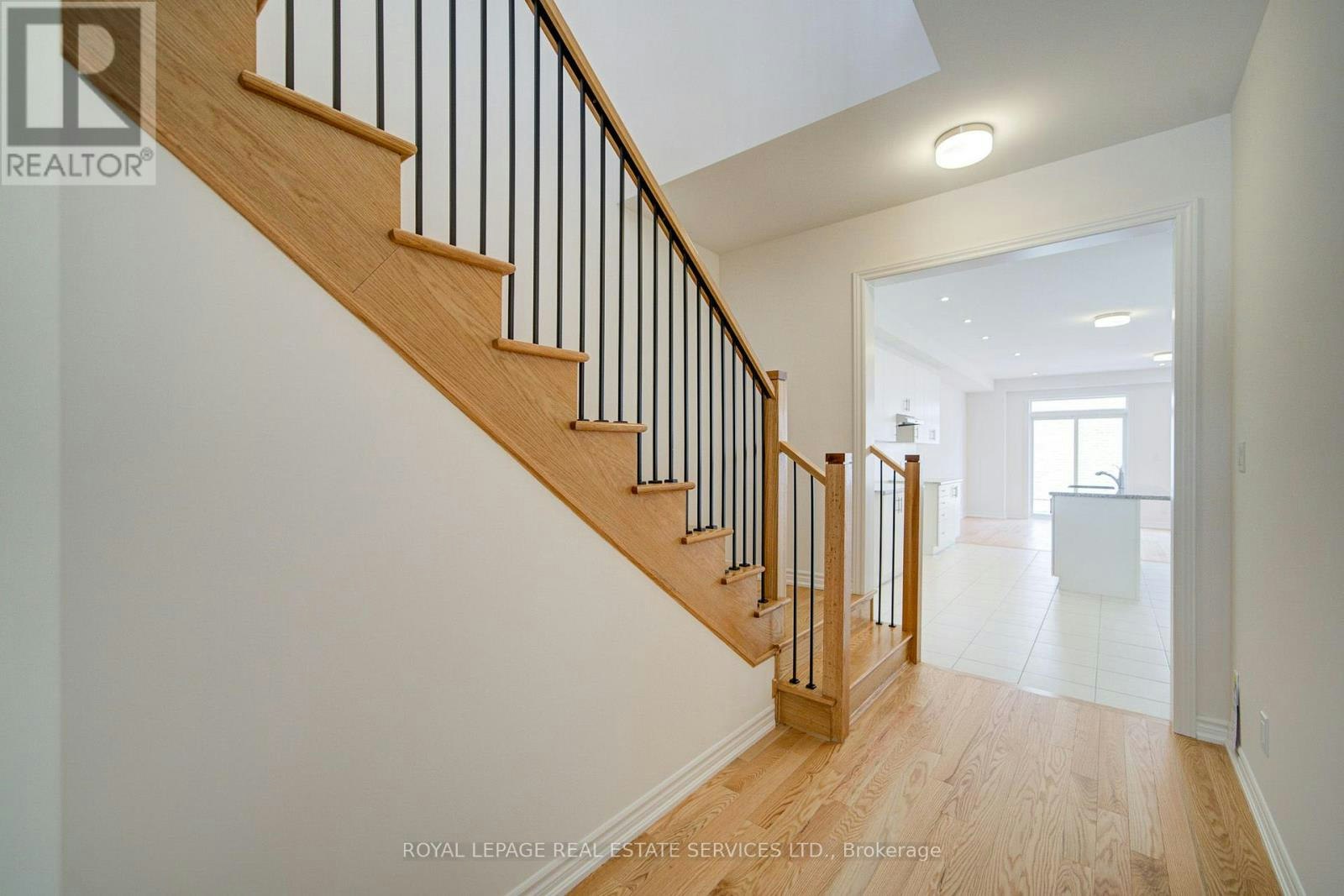1182 Dartmouth Crescent, Oakville, ON, L6H 8C3 - 6