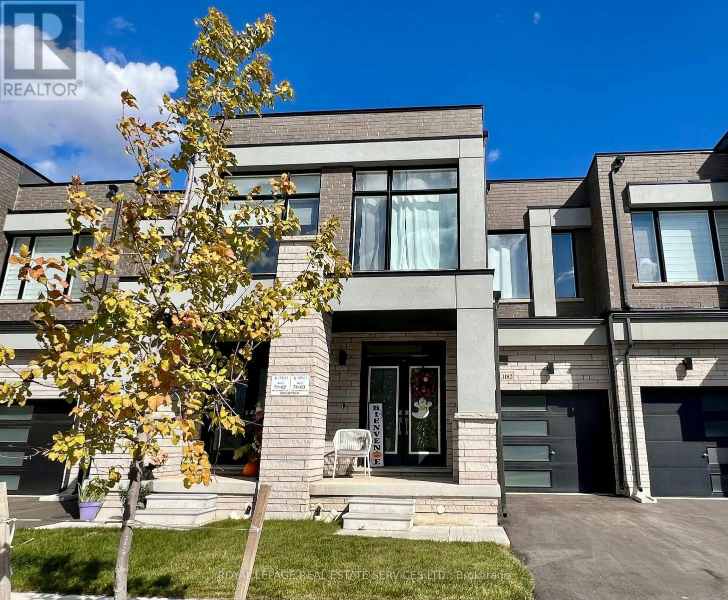 1182 Dartmouth Crescent, Oakville, ON, L6H 8C3