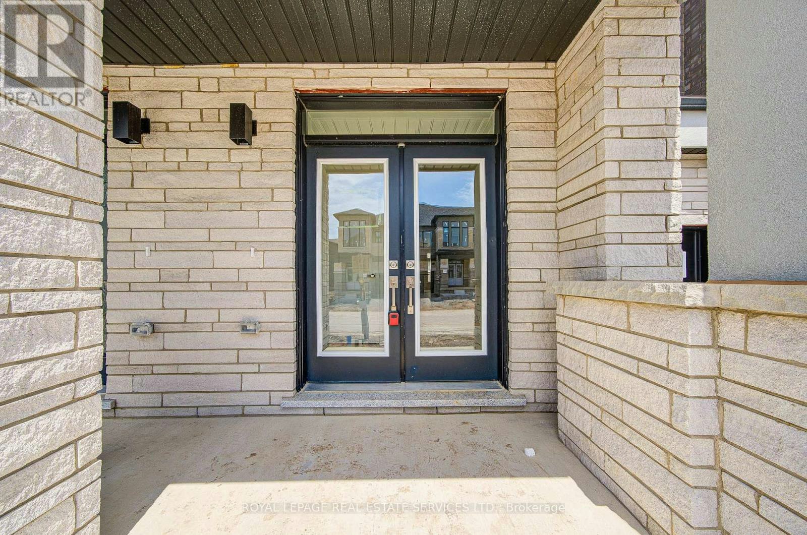 1182 Dartmouth Crescent, Oakville, ON, L6H 8C3 - 2