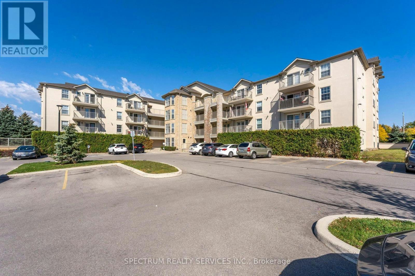 208-1480 Bishops Gate, Oakville, ON, L6M 4N4