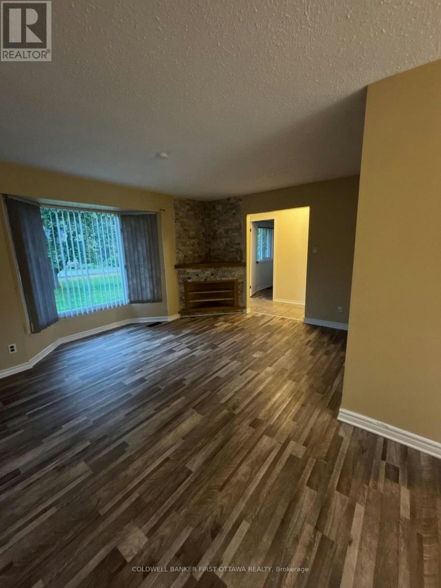 1084 Eadie Road, Russell, ON, K4R 1C3 - 3