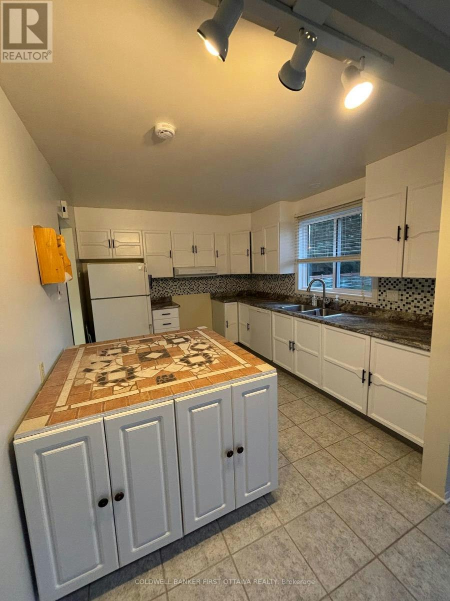 1084 Eadie Road, Russell, ON, K4R 1C3 - 8