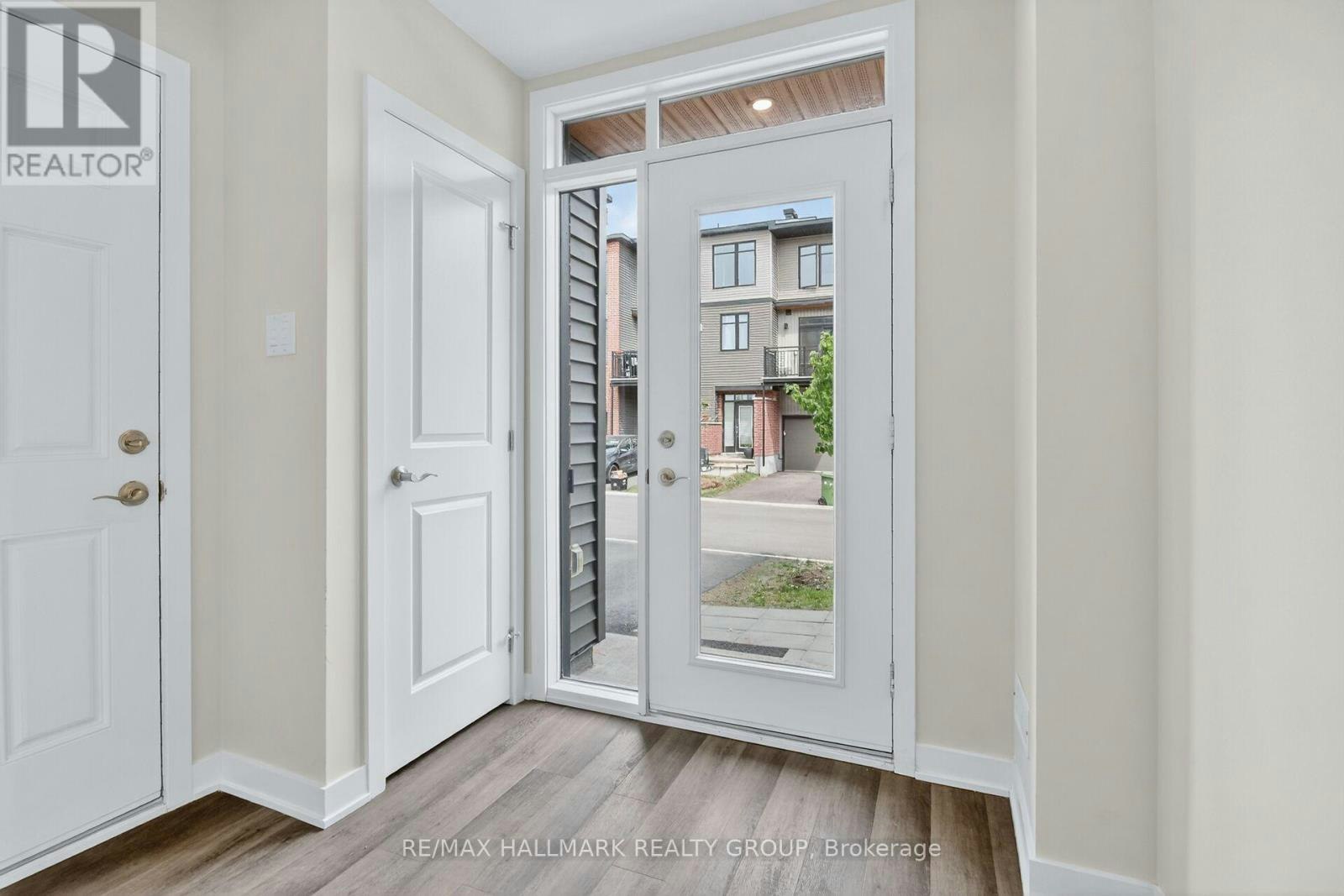402 Jewelwing Private, Ottawa, ON, K1X 0M7 - 3