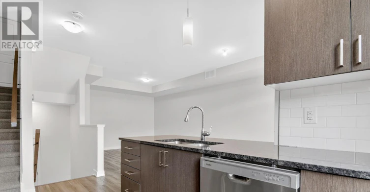 402 Jewelwing Private, Ottawa, ON, K1X 0M7 - 18