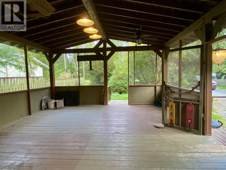 3927 Crescentview Avenue, Terrace, BC, V8G 3V9 - 2