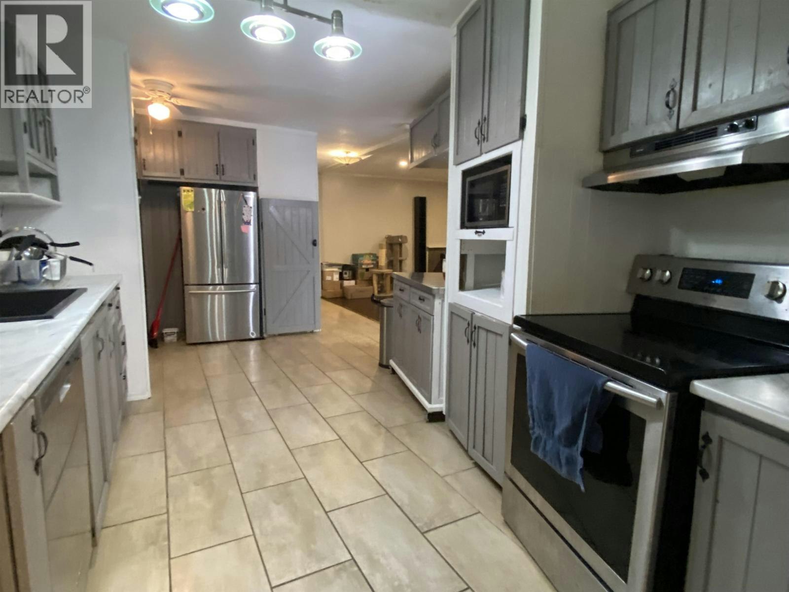 3927 Crescentview Avenue, Terrace, BC, V8G 3V9 - 10