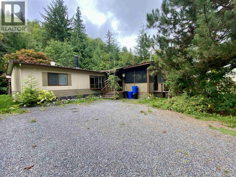 3927 Crescentview Avenue, Terrace, BC, V8G 3V9