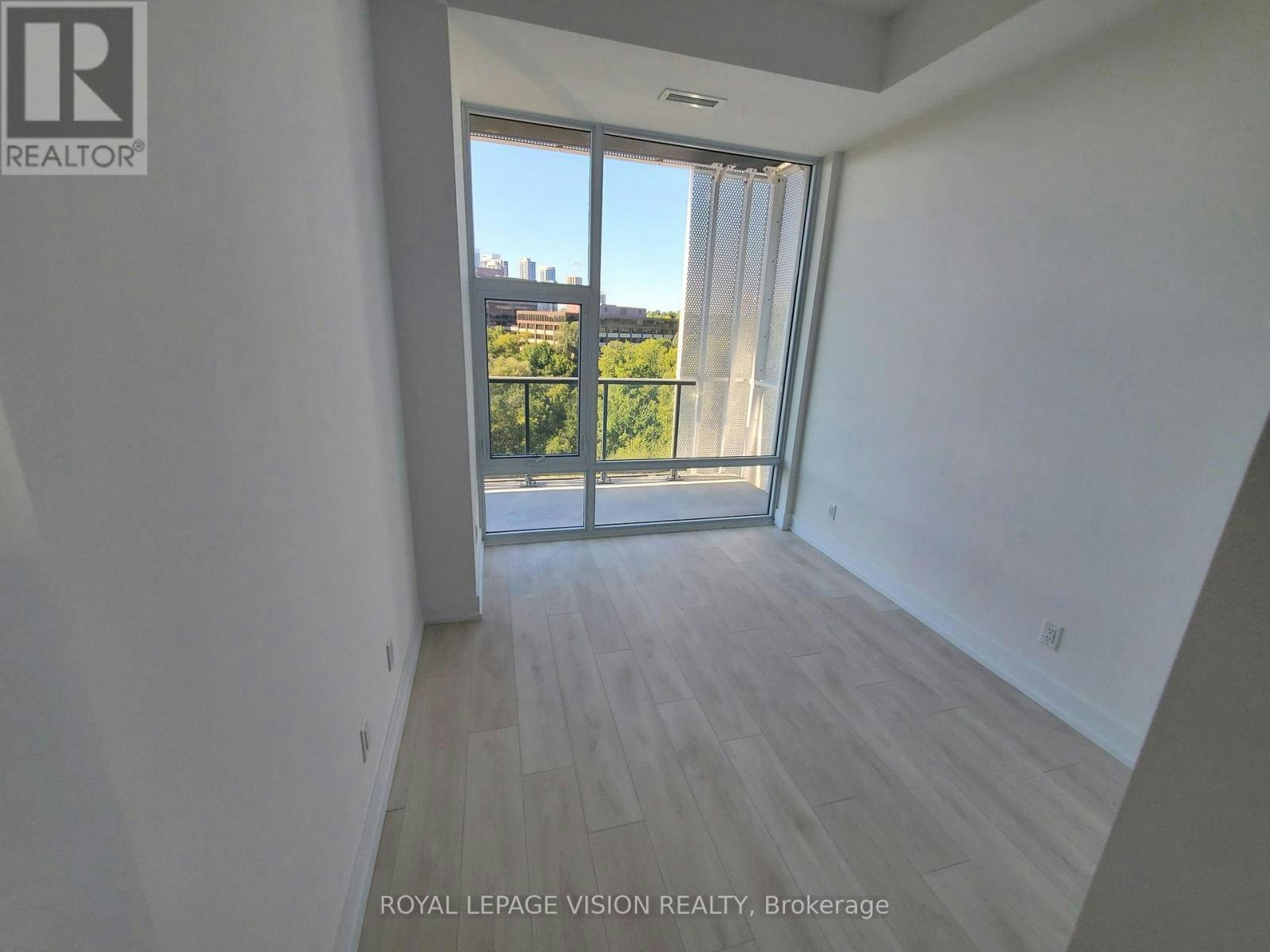 525-25 Adra Grado Way, Toronto, ON, M2J 0H6 - 3