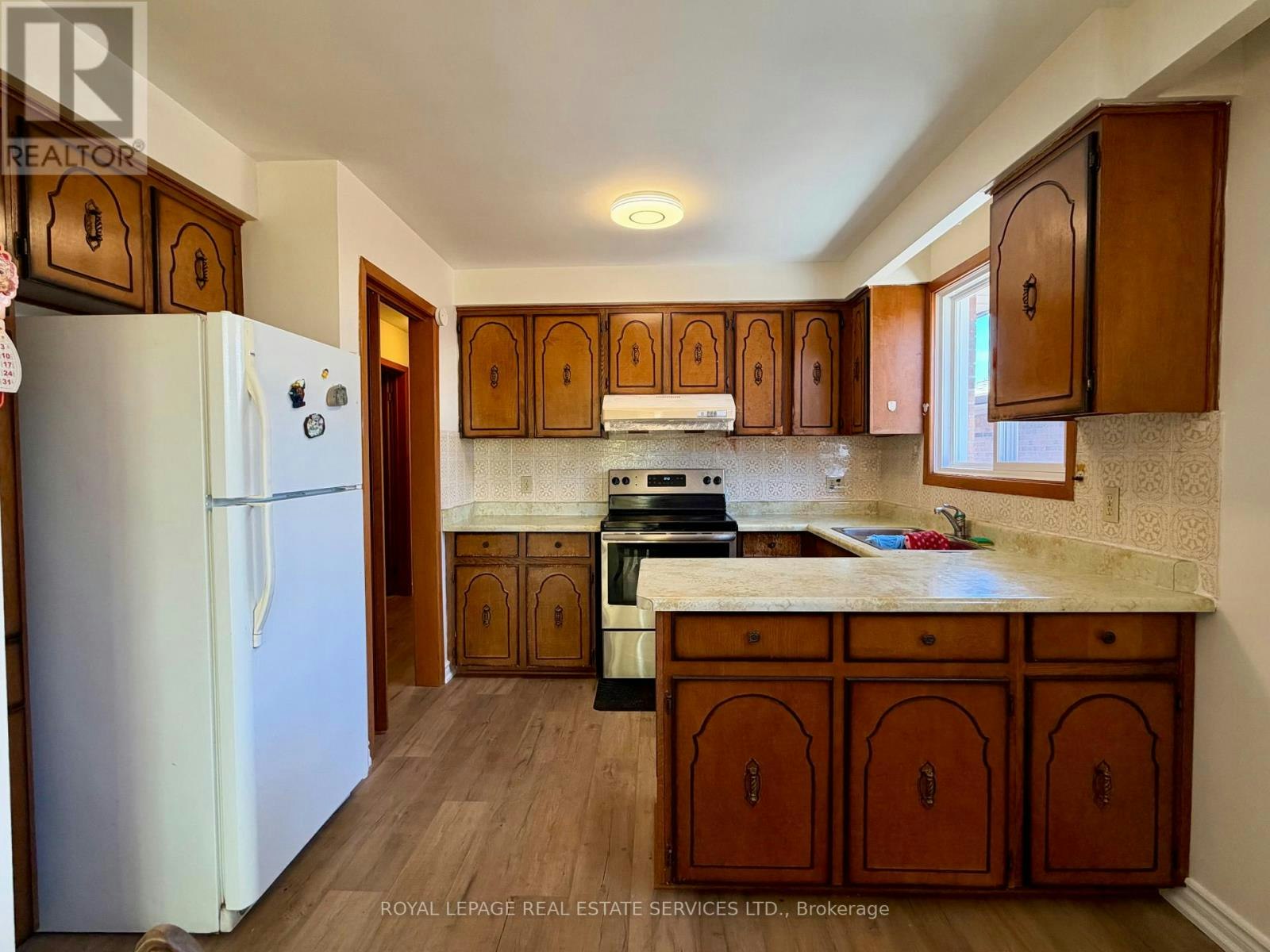 UPPER-66 Terryhill Crescent, Toronto, ON, M1S 3X5 - 11