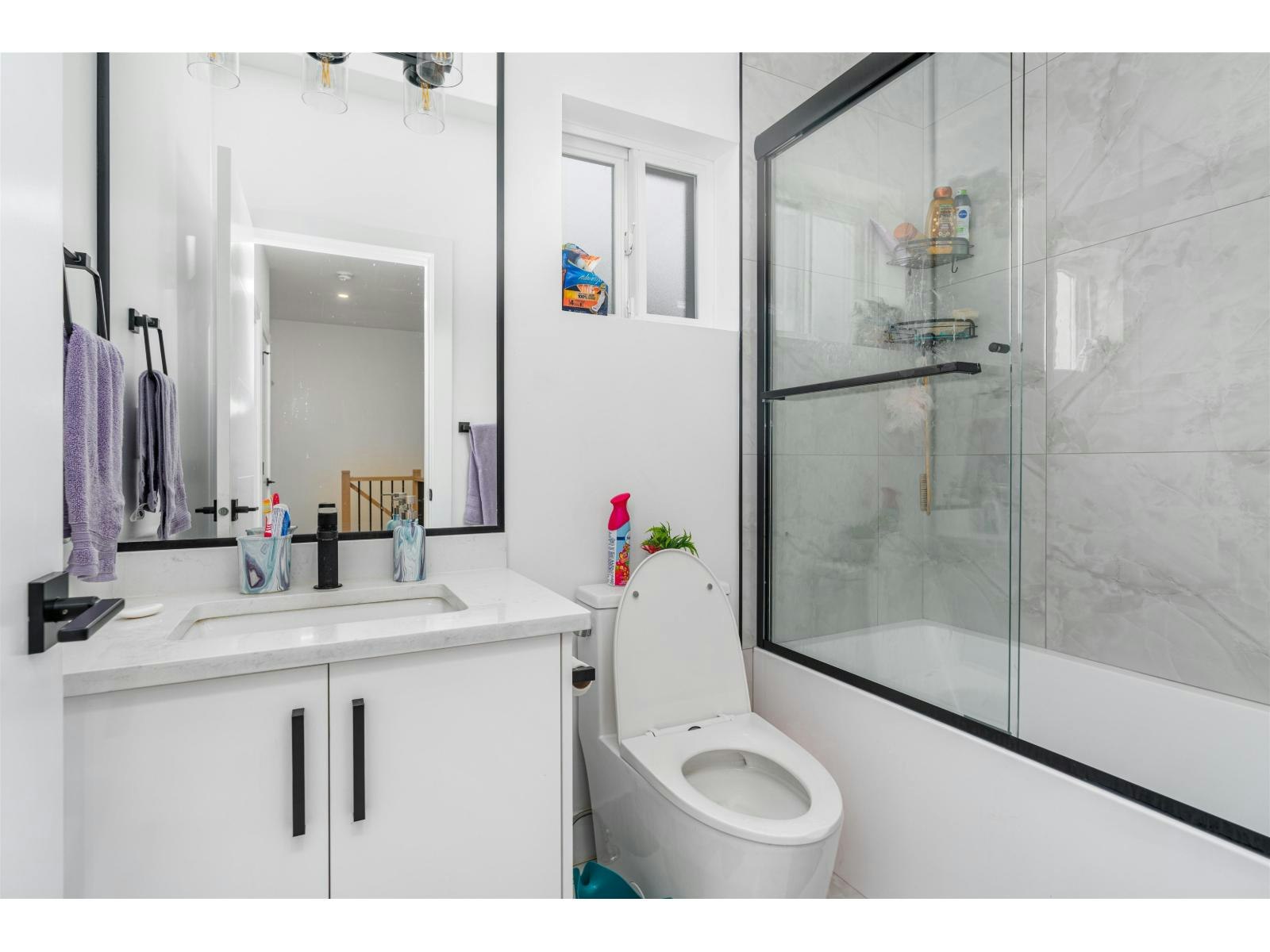 18470 64 Avenue, Surrey, BC, V3S 8J6 - 14