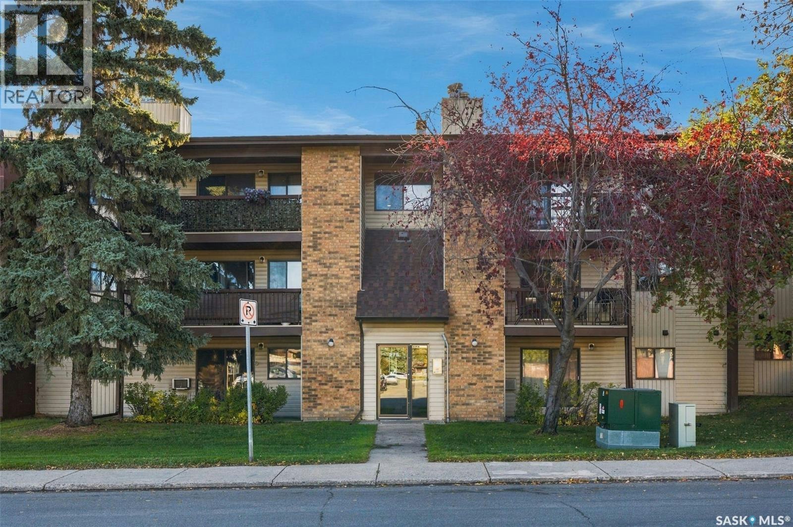 202-275 Kingsmere Boulevard, Saskatoon, SK, S7J 4J6