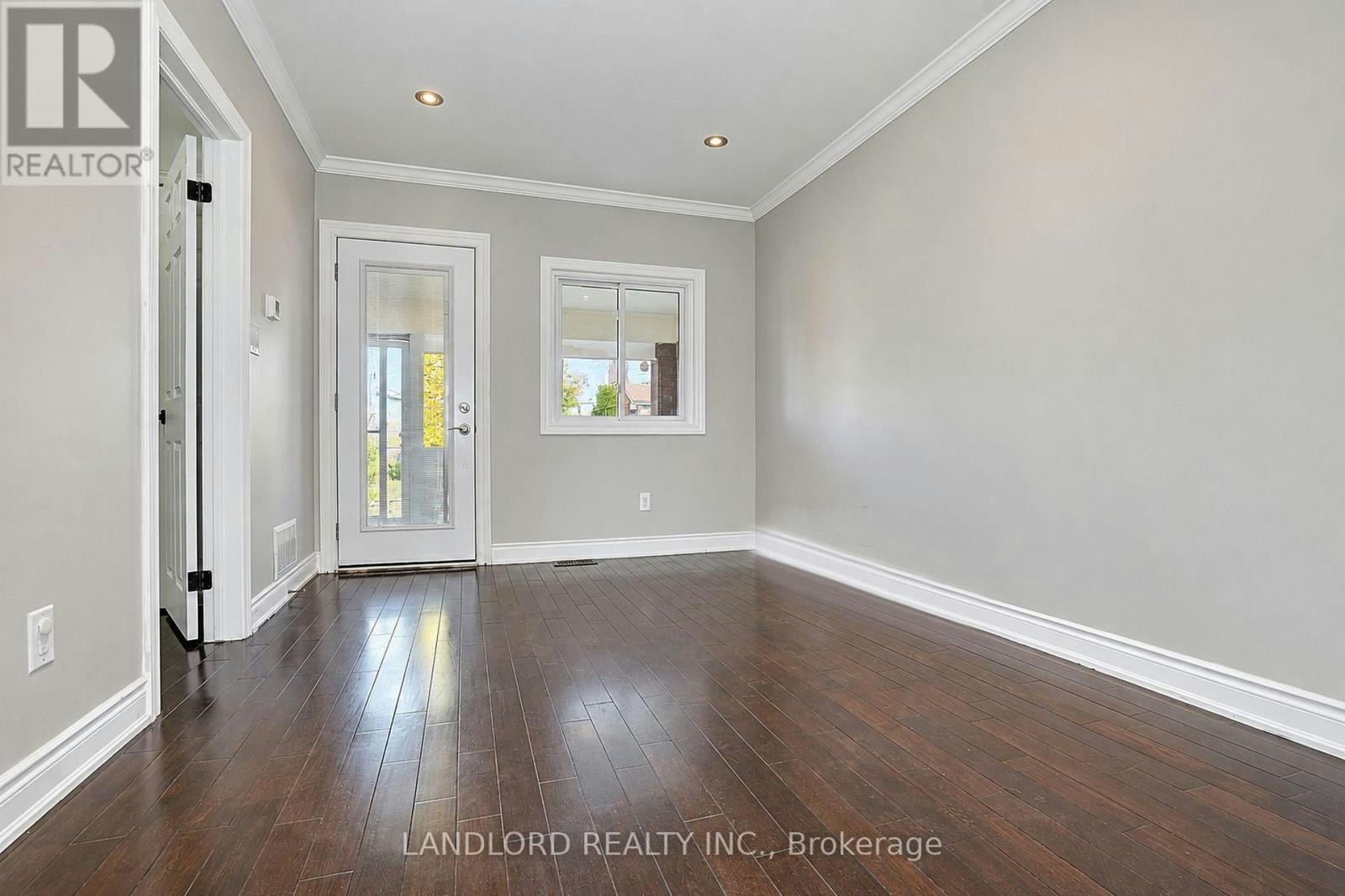 MAIN FL-45 Craydon Avenue, Toronto, ON, M6M 2C8 - 13
