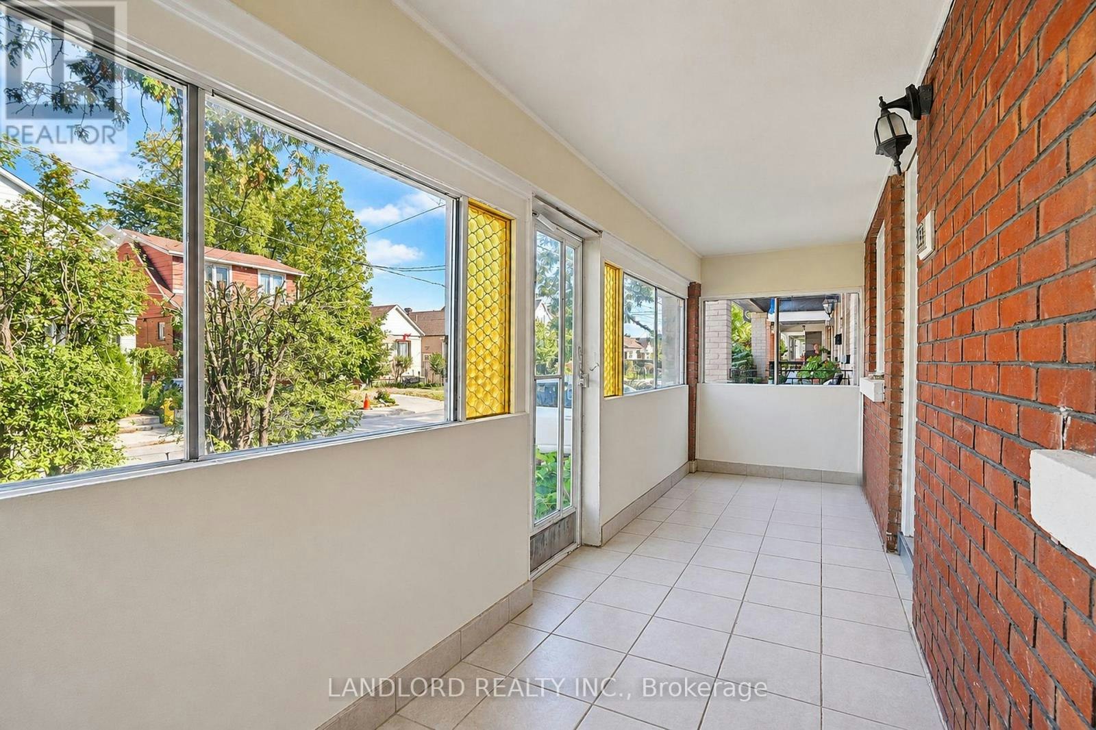 MAIN FL-45 Craydon Avenue, Toronto, ON, M6M 2C8 - 9