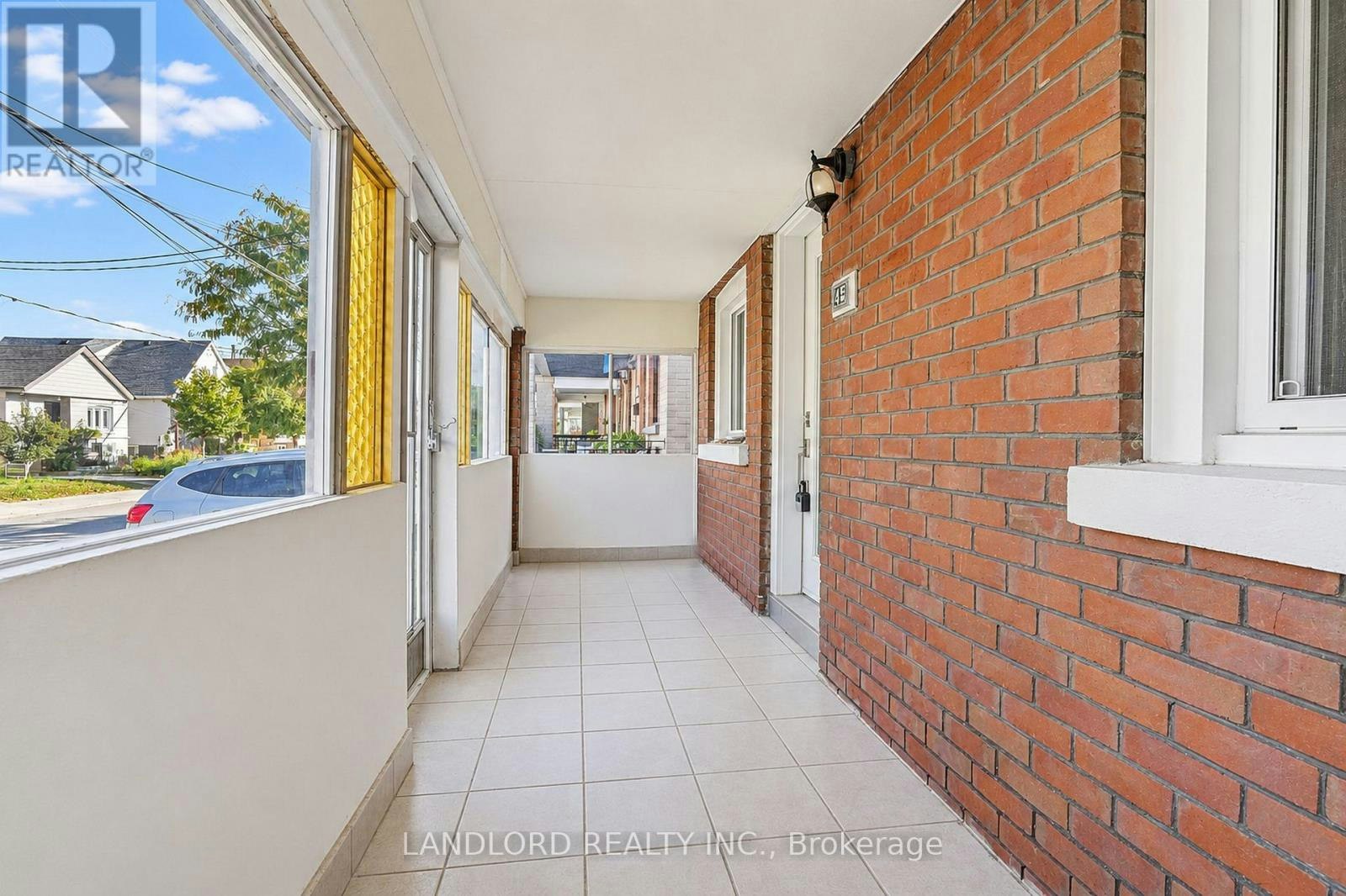 MAIN FL-45 Craydon Avenue, Toronto, ON, M6M 2C8 - 8