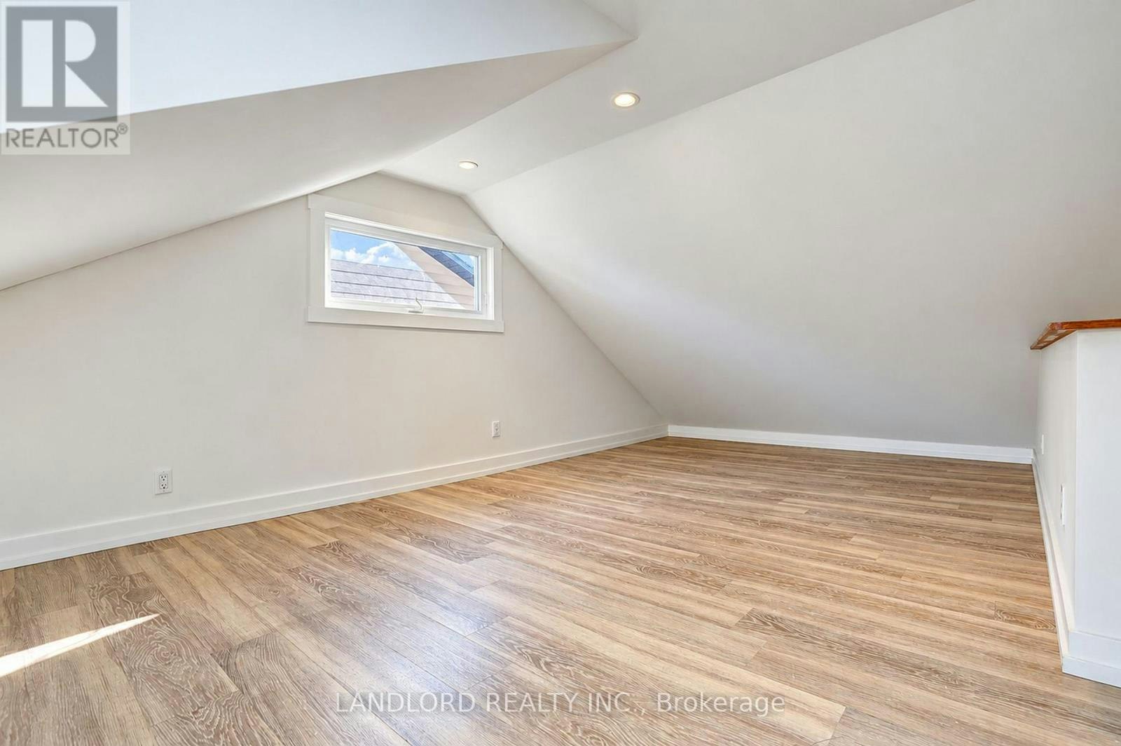 MAIN FL-45 Craydon Avenue, Toronto, ON, M6M 2C8 - 38