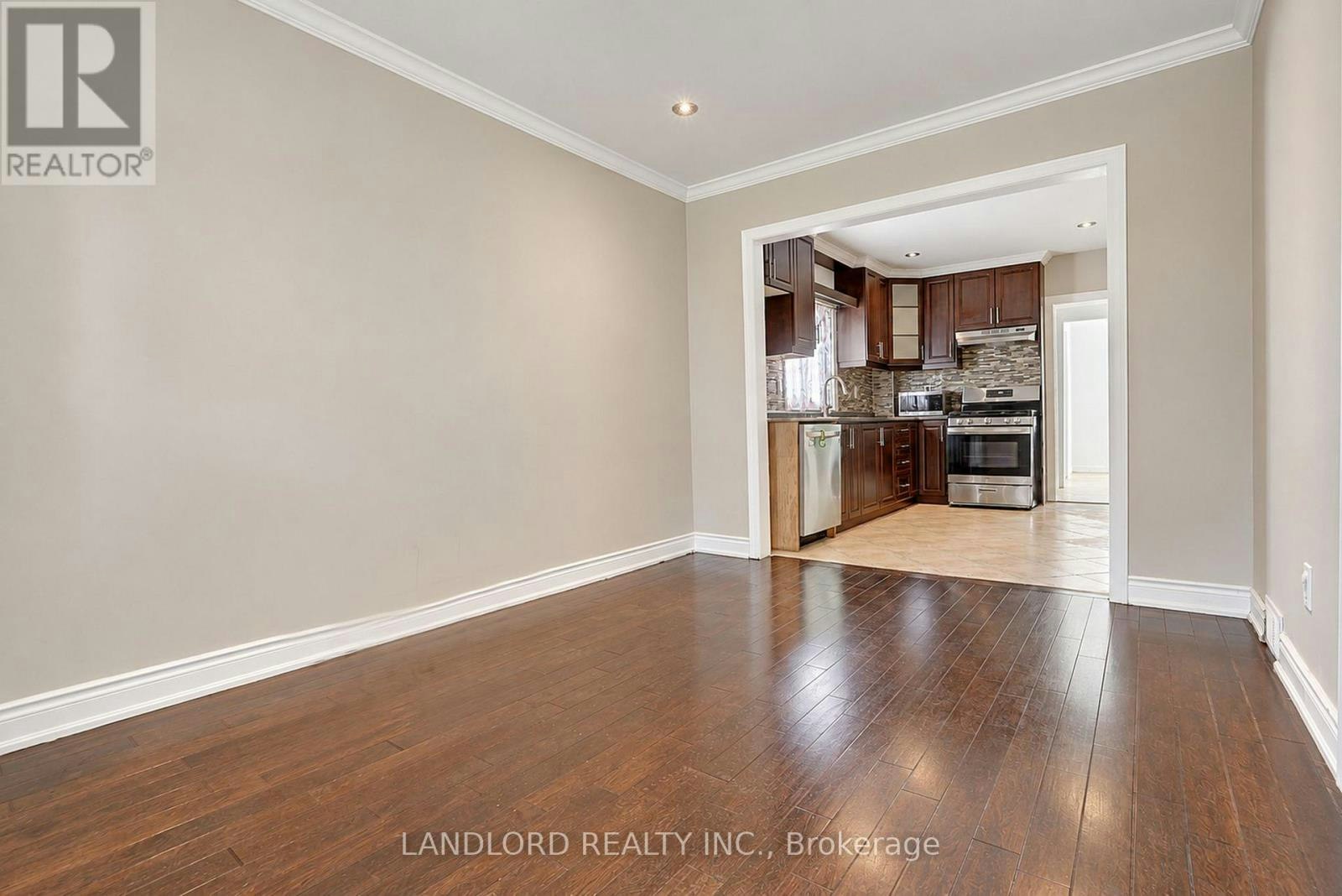 MAIN FL-45 Craydon Avenue, Toronto, ON, M6M 2C8 - 15