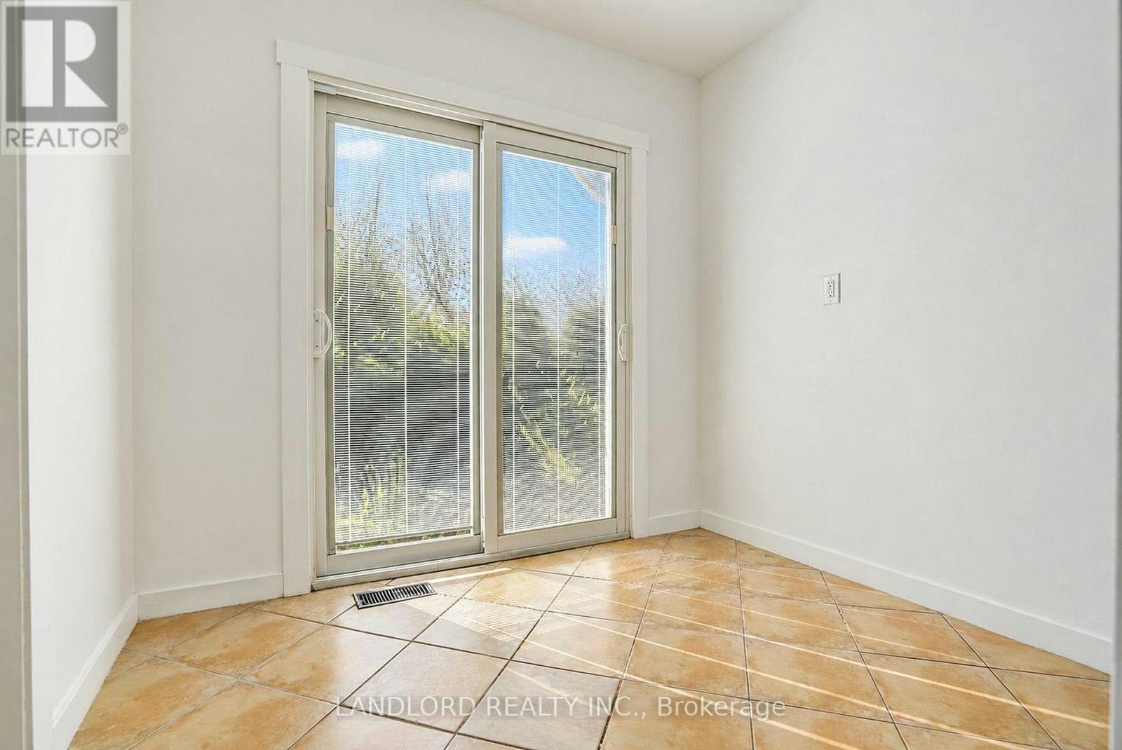 MAIN FL-45 Craydon Avenue, Toronto, ON, M6M 2C8 - 30